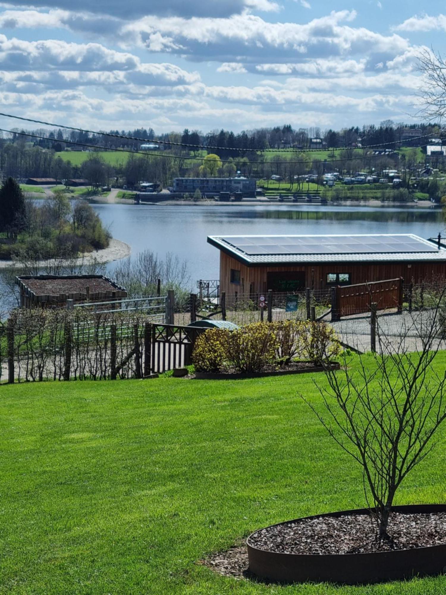 Lac Achette Au Lac Butgenbach Exterior photo